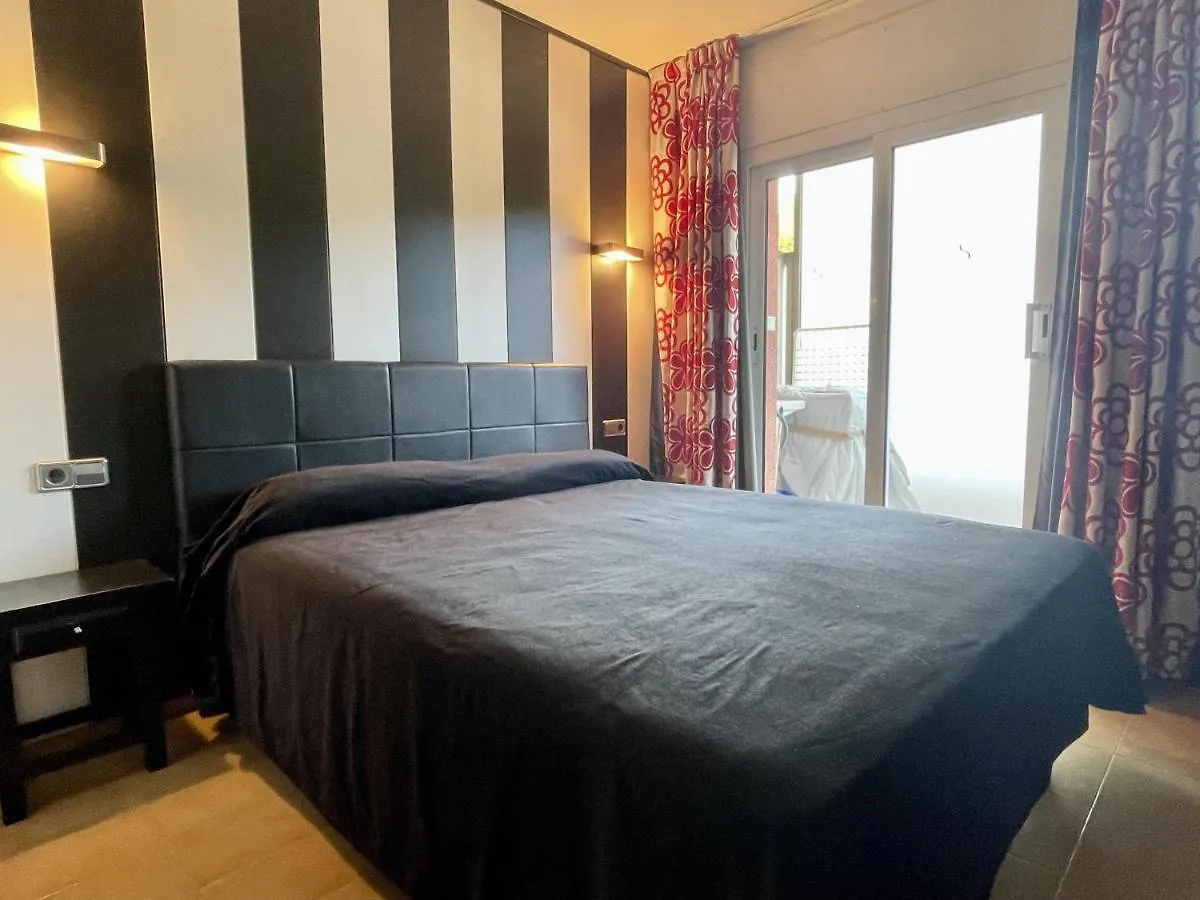 Apartment Salles Beach 20 L'Estartit Spain